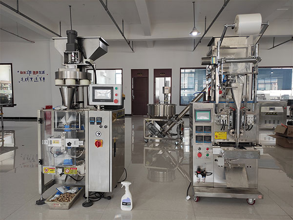 四川鸡精包装机械展示图